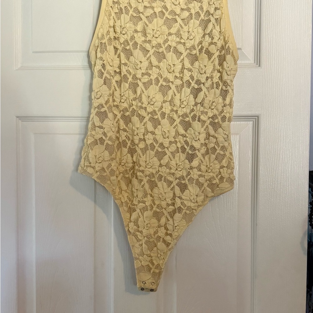 Lace Bodysuit in Yellow